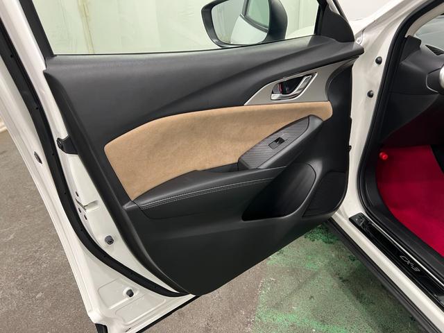 ＣＸ−３１５Ｓ　アーバン　ドレッサー　走行２７４４２キロ／車検整備付１年保証・走行距離無制限　フルセグナビ　Ｂｌｕｅｔｏｏｔｈ　ＥＴＣ　全周囲カメラ　サイドエアバック　クリアランスソナー　オートライト　ＬＥＤヘッドライト（埼玉県）の中古車