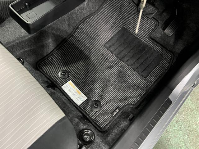 ミライースX リミテッドSAIII 走行18323キロ/ナビ/Bカメラ1年保証距離無制限 走行距離18323キロ フルセグナビ バックカメラ 純正マット 助手席エアバッグ クリアランスソナー LEDヘッドランプ アイドリングストップ 電動格納式ドアミラー(埼玉県)の中古車