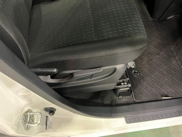 ルーミーカスタムＧ−Ｔ　走行４７９２キロ／フルセグナビ／ドラレコ１年保証距離無制限　走行距離４７９２キロ　フルセグナビ　パノラマモニター　ブルートゥース　純正フロアマット　ＬＥＤヘッドランプ　アイドリングストップ　両側電動スライドドア　オート格納式ドアミラー（埼玉県）の中古車