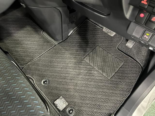 ルーミーカスタムＧ−Ｔ　走行４７９２キロ／フルセグナビ／ドラレコ１年保証距離無制限　走行距離４７９２キロ　フルセグナビ　パノラマモニター　ブルートゥース　純正フロアマット　ＬＥＤヘッドランプ　アイドリングストップ　両側電動スライドドア　オート格納式ドアミラー（埼玉県）の中古車
