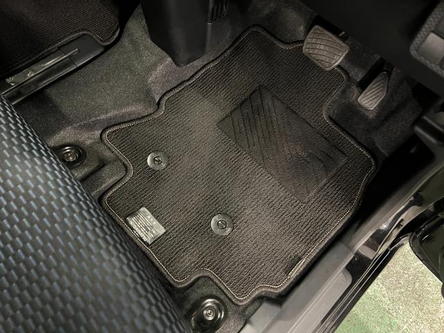 タントカスタムRS 走行50152キロ/車検整備付/雹害一年保証・走行距離無制限 走行50152キロ サイドエアバック クリアランスソナー オートマチックハイビーム オートライト LEDヘッドライト ベンチシート シートヒーター 両側電動スライドドア(埼玉県)の中古車