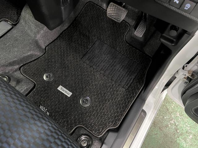 タントカスタムＸ　走行９９４１キロ／車検整備付／ナビ／ドラレコ一年保証・走行距離無制限走行９９４１キロ　フルセグナビ　ブルートゥース　全周囲カメラ　ドラレコ　クリアランスソナー　オートライト　ＬＥＤヘッドライト　シートヒーター　両側電動スライドドア（埼玉県）の中古車