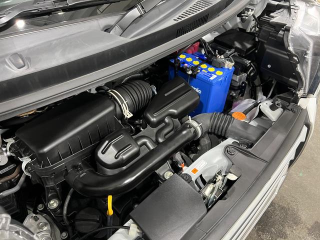 タントカスタムＸ　走行９９４１キロ／車検整備付／ナビ／ドラレコ一年保証・走行距離無制限走行９９４１キロ　フルセグナビ　ブルートゥース　全周囲カメラ　ドラレコ　クリアランスソナー　オートライト　ＬＥＤヘッドライト　シートヒーター　両側電動スライドドア（埼玉県）の中古車
