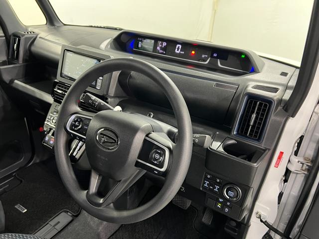 タントカスタムＸ　走行９９４１キロ／車検整備付／ナビ／ドラレコ一年保証・走行距離無制限走行９９４１キロ　フルセグナビ　ブルートゥース　全周囲カメラ　ドラレコ　クリアランスソナー　オートライト　ＬＥＤヘッドライト　シートヒーター　両側電動スライドドア（埼玉県）の中古車