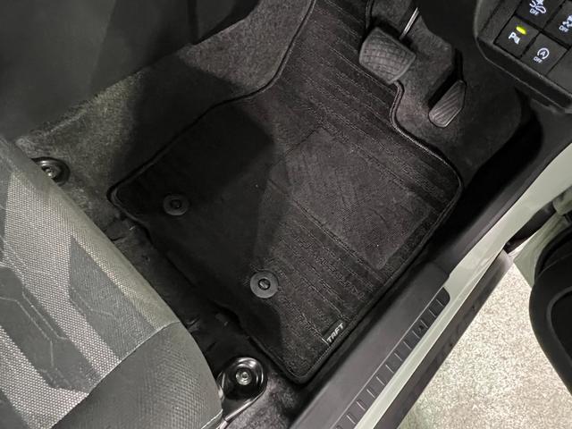 タフトG ダーククロムベンチャー 走行26839キロ/ナビ/ETC一年保証・走行距離無制限走行26839キロ フルセグナビ ブルートゥース 全周囲カメラ ドラレコ クリアランスソナー オートライト LEDヘッドライト シートヒーター(埼玉県)の中古車