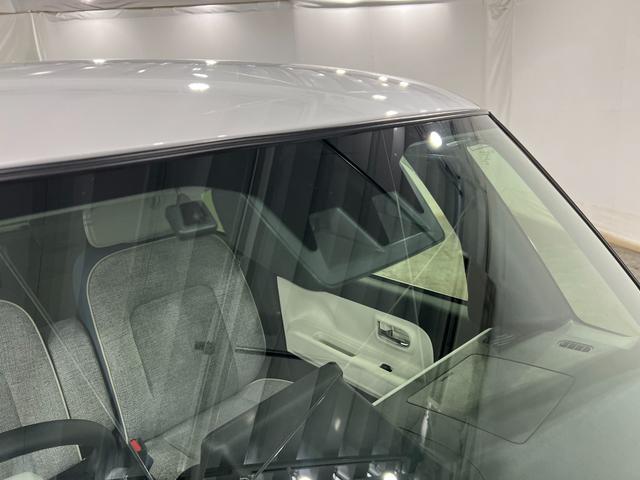 ムーヴキャンバスストライプスＧ　走行８７５６キロ／車検整備付／純正ナビ一年保証・走行距離無制限走行８７５６キロ　フルセグナビ　バックカメラ　ブルートゥース　クリアランスソナー　　オートライト　ＬＥＤヘッドライト　ベンチシート　シートヒーター　両側電動スライドドア（埼玉県）の中古車