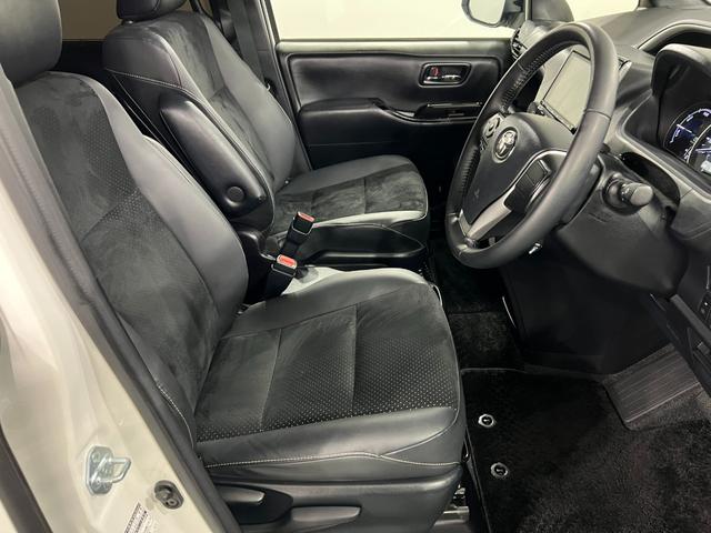 ヴォクシーハイブリッドZS 煌III 車検整備付/走行56029キロ1年保証距離無制限 走行距離56029キロ フルセグナビ バックカメラ ブルートゥース ドラレコ 純正マット 助手席エアバッグ LEDヘッドランプ 両側電動スライドドア 電動格納式ドアミラー(埼玉県)の中古車