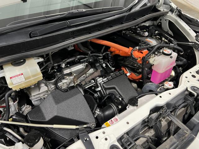 ヴォクシーハイブリッドZS 煌III 車検整備付/走行56029キロ1年保証距離無制限 走行距離56029キロ フルセグナビ バックカメラ ブルートゥース ドラレコ 純正マット 助手席エアバッグ LEDヘッドランプ 両側電動スライドドア 電動格納式ドアミラー(埼玉県)の中古車