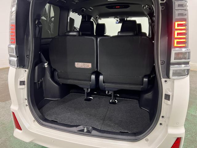 ヴォクシーハイブリッドZS 煌III 車検整備付/走行56029キロ1年保証距離無制限 走行距離56029キロ フルセグナビ バックカメラ ブルートゥース ドラレコ 純正マット 助手席エアバッグ LEDヘッドランプ 両側電動スライドドア 電動格納式ドアミラー(埼玉県)の中古車