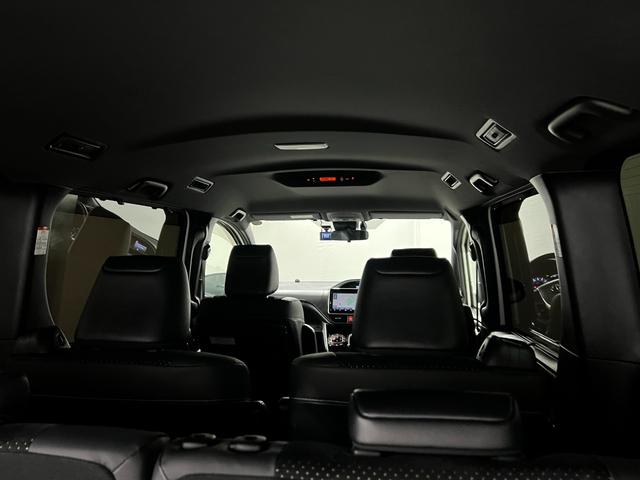 ヴォクシーハイブリッドZS 煌III 車検整備付/走行56029キロ1年保証距離無制限 走行距離56029キロ フルセグナビ バックカメラ ブルートゥース ドラレコ 純正マット 助手席エアバッグ LEDヘッドランプ 両側電動スライドドア 電動格納式ドアミラー(埼玉県)の中古車