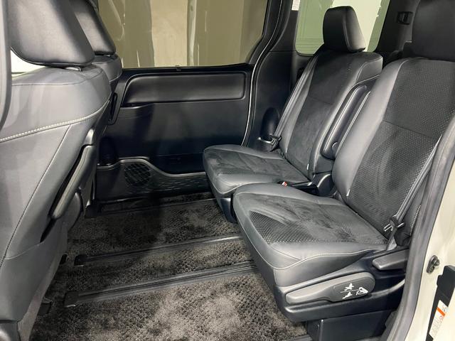ヴォクシーハイブリッドZS 煌III 車検整備付/走行56029キロ1年保証距離無制限 走行距離56029キロ フルセグナビ バックカメラ ブルートゥース ドラレコ 純正マット 助手席エアバッグ LEDヘッドランプ 両側電動スライドドア 電動格納式ドアミラー(埼玉県)の中古車