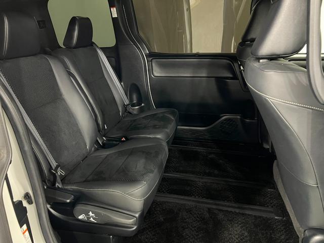 ヴォクシーハイブリッドZS 煌III 車検整備付/走行56029キロ1年保証距離無制限 走行距離56029キロ フルセグナビ バックカメラ ブルートゥース ドラレコ 純正マット 助手席エアバッグ LEDヘッドランプ 両側電動スライドドア 電動格納式ドアミラー(埼玉県)の中古車