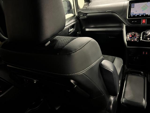 ヴォクシーハイブリッドZS 煌III 車検整備付/走行56029キロ1年保証距離無制限 走行距離56029キロ フルセグナビ バックカメラ ブルートゥース ドラレコ 純正マット 助手席エアバッグ LEDヘッドランプ 両側電動スライドドア 電動格納式ドアミラー(埼玉県)の中古車