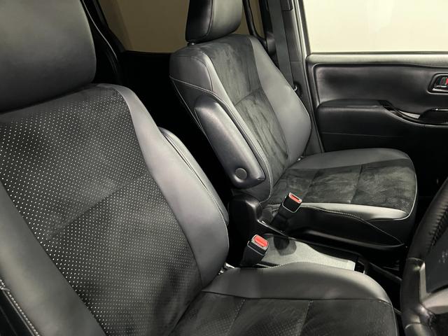 ヴォクシーハイブリッドZS 煌III 車検整備付/走行56029キロ1年保証距離無制限 走行距離56029キロ フルセグナビ バックカメラ ブルートゥース ドラレコ 純正マット 助手席エアバッグ LEDヘッドランプ 両側電動スライドドア 電動格納式ドアミラー(埼玉県)の中古車