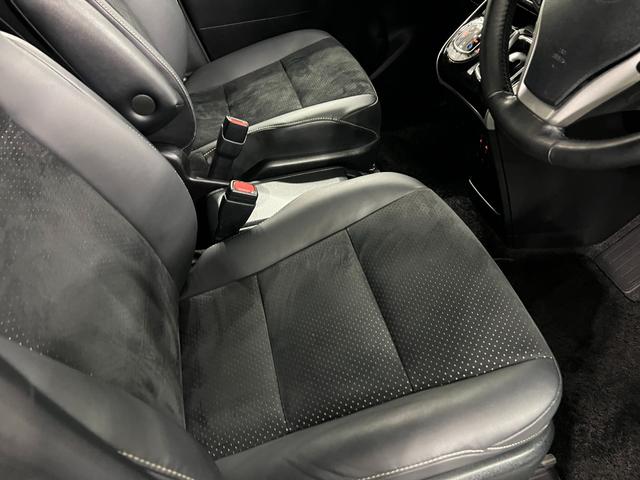 ヴォクシーハイブリッドZS 煌III 車検整備付/走行56029キロ1年保証距離無制限 走行距離56029キロ フルセグナビ バックカメラ ブルートゥース ドラレコ 純正マット 助手席エアバッグ LEDヘッドランプ 両側電動スライドドア 電動格納式ドアミラー(埼玉県)の中古車