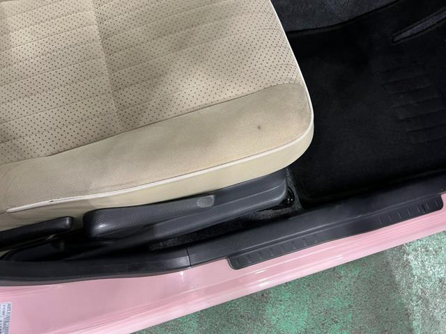 ミラココアココアプラスX 車検整備付/走行69065キロ/フロアマット1年保証距離無制限 走行距離69065キロ 車検整備付 フロアマット 助手席エアバッグ アイドリングストップ ドリンクホルダー オートエアコン(埼玉県)の中古車