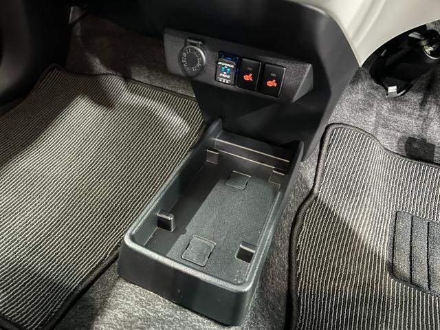 ミライースＧ　ＳＡIII　走行５５１４５キロ／車検整備付／フルセグナビＢｌｕｅｔｏｏｔｈ　クリアランスソナー　オートライト　ＬＥＤヘッドライト　シートヒーター　フロントスポイラー　サイドスカート　１年保証・走行距離無制限（埼玉県）の中古車