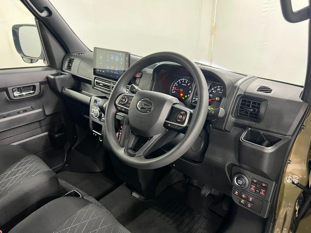アトレーRS 車検整備付/走行15579キロ/ディスプレイオーディオ1年保証距離無制限 走行距離15579キロ ディスプレイオーディオ バックカメラ 純正マット 助手席エアバッグ LEDヘッドランプ アイドリングストップ 両側電動スライドドア 電動格納式ドアミラー(埼玉県)の中古車