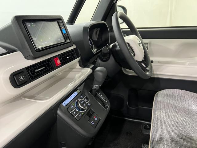 ムーヴキャンバスストライプスＧ　走行３１３０キロ／フルセグナビ／全周囲カメラＢｌｕｅｔｏｏｔｈ　ＥＴＣ　ドラレコ　クリアランスソナー　オートライト　ＬＥＤヘッドライト　シートヒーター　両側電動スライドドア　１年保証・走行距離無制限（東京都）の中古車