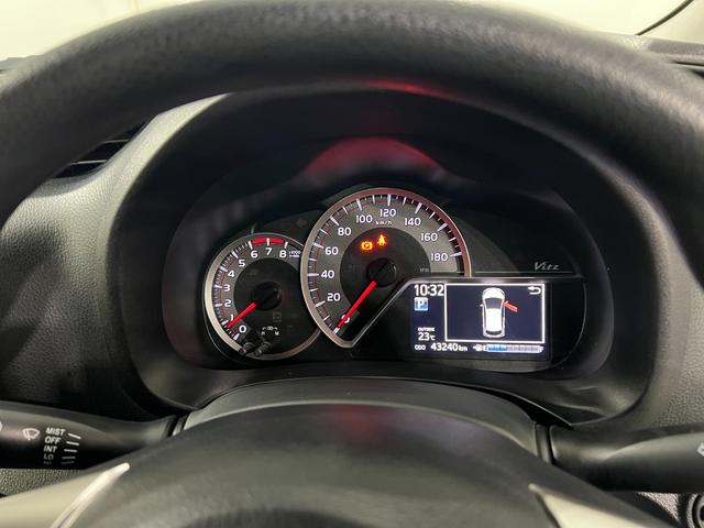 ヴィッツＦ　走行４３２４０キロ／車検整備付／ワンセグナビ１年保証・走行距離無制限　助手席エアバック　ＥＴＣ　純正カーペットマット　ブルートゥース　ドラレコ　ＬＥＤヘッドライト（埼玉県）の中古車