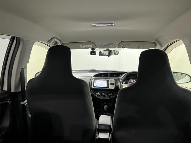 ヴィッツＦ　走行４３２４０キロ／車検整備付／ワンセグナビ１年保証・走行距離無制限　助手席エアバック　ＥＴＣ　純正カーペットマット　ブルートゥース　ドラレコ　ＬＥＤヘッドライト（埼玉県）の中古車