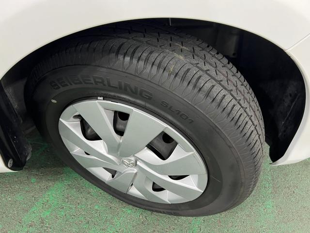 ヴィッツＦ　走行４３２４０キロ／車検整備付／ワンセグナビ１年保証・走行距離無制限　助手席エアバック　ＥＴＣ　純正カーペットマット　ブルートゥース　ドラレコ　ＬＥＤヘッドライト（埼玉県）の中古車