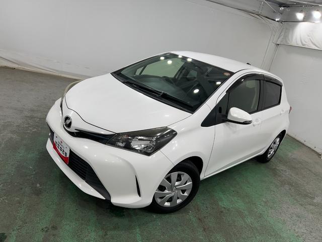 ヴィッツＦ　走行４３２４０キロ／車検整備付／ワンセグナビ１年保証・走行距離無制限　助手席エアバック　ＥＴＣ　純正カーペットマット　ブルートゥース　ドラレコ　ＬＥＤヘッドライト（埼玉県）の中古車