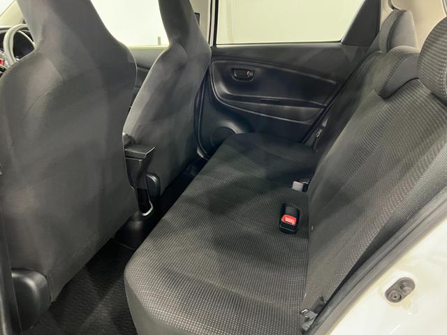 ヴィッツＦ　走行４３２４０キロ／車検整備付／ワンセグナビ１年保証・走行距離無制限　助手席エアバック　ＥＴＣ　純正カーペットマット　ブルートゥース　ドラレコ　ＬＥＤヘッドライト（埼玉県）の中古車