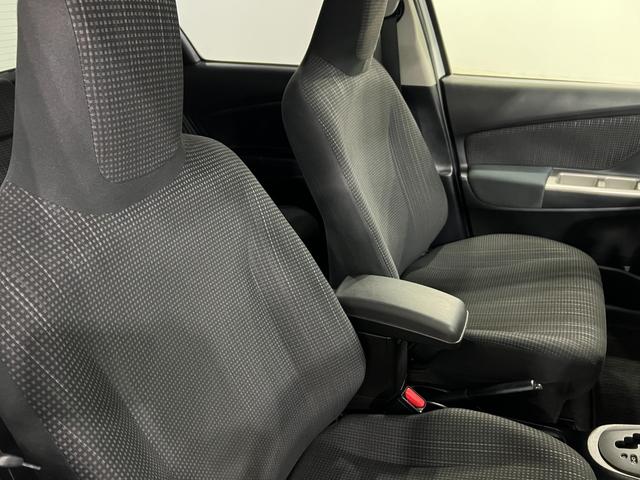ヴィッツＦ　走行４３２４０キロ／車検整備付／ワンセグナビ１年保証・走行距離無制限　助手席エアバック　ＥＴＣ　純正カーペットマット　ブルートゥース　ドラレコ　ＬＥＤヘッドライト（埼玉県）の中古車
