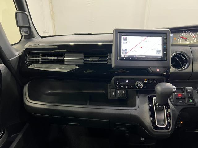 Ｎ−ＢＯＸカスタムＬ　走行２７８４１キロ／ＴＶレスナビ／バックカメラ／ドラレコ１年保証距離無制限　走行距離２７８４１キロ　ＴＶレスナビ　バックカメラ　ドラレコ　純正マット　サイドエアバッグ　ＬＥＤヘッドランプ　アイドリングストップ　両側電動スライドドア（埼玉県）の中古車