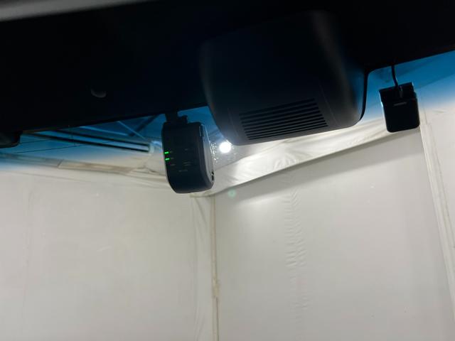 Ｎ−ＢＯＸカスタムＬ　走行２７８４１キロ／ＴＶレスナビ／バックカメラ／ドラレコ１年保証距離無制限　走行距離２７８４１キロ　ＴＶレスナビ　バックカメラ　ドラレコ　純正マット　サイドエアバッグ　ＬＥＤヘッドランプ　アイドリングストップ　両側電動スライドドア（埼玉県）の中古車