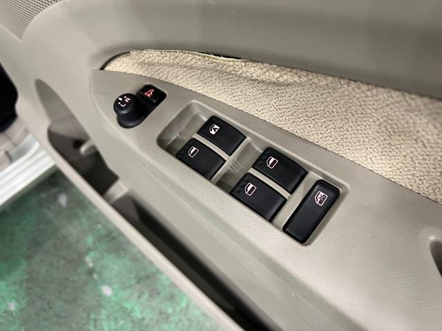 ムーヴL 走行100897キロ/フルセグナビ/ETC1年保証・走行距離無制限 助手席エアバック 純正カーペットマット ブルートゥース DVD再生 ベンチシート アイドリングストップ(埼玉県)の中古車
