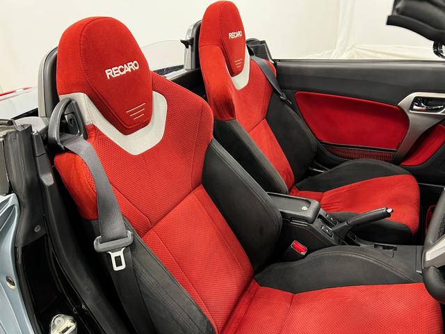 コペンセロ　Ｓ　走行４６６３９キロ／ディスプレイオーディオ一年保証・走行距離無制限　バックカメラ　ＥＴＣ　ＬＥＤヘッドライト　シートヒーター　助手席エアバック　純正カーペットマット（埼玉県）の中古車