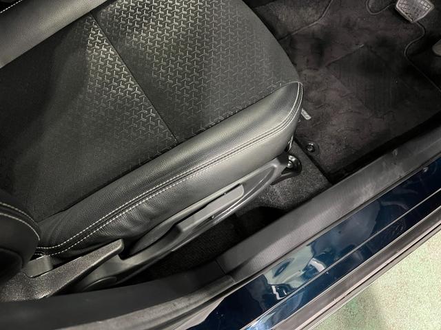 ロッキープレミアム 走行29152キロ/車検整備付/9インチナビ1年保証・走行距離無制限 ブルートゥース ETC 全周囲カメラ ドラレコ サイドエアバック クリアランスソナー オートマチックハイビーム オートライト LEDヘッドライト シートヒーター(埼玉県)の中古車