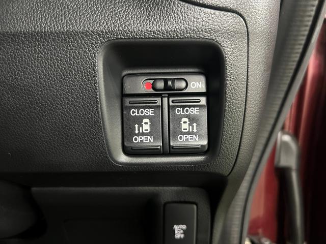 N−BOXカスタムG ターボSSパッケージ 車検整備付/走行12296キロ1年保証距離無制限 走行距離12296キロ フルセグナビ バックカメラ ブルートゥース 純正マット サイドエアバッグ オートライト シートヒーター 両側電動スライドドア 電動格納式ドアミラー(埼玉県)の中古車