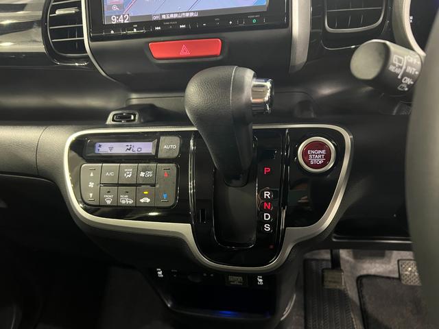 N−BOXカスタムG ターボSSパッケージ 車検整備付/走行12296キロ1年保証距離無制限 走行距離12296キロ フルセグナビ バックカメラ ブルートゥース 純正マット サイドエアバッグ オートライト シートヒーター 両側電動スライドドア 電動格納式ドアミラー(埼玉県)の中古車