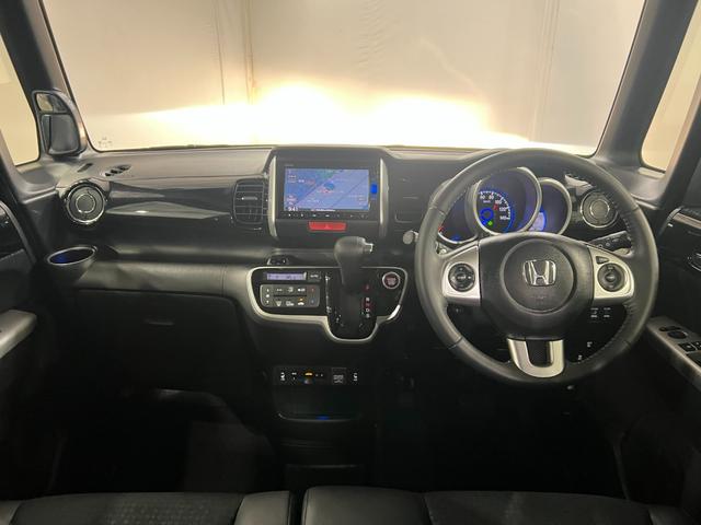 N−BOXカスタムG ターボSSパッケージ 車検整備付/走行12296キロ1年保証距離無制限 走行距離12296キロ フルセグナビ バックカメラ ブルートゥース 純正マット サイドエアバッグ オートライト シートヒーター 両側電動スライドドア 電動格納式ドアミラー(埼玉県)の中古車