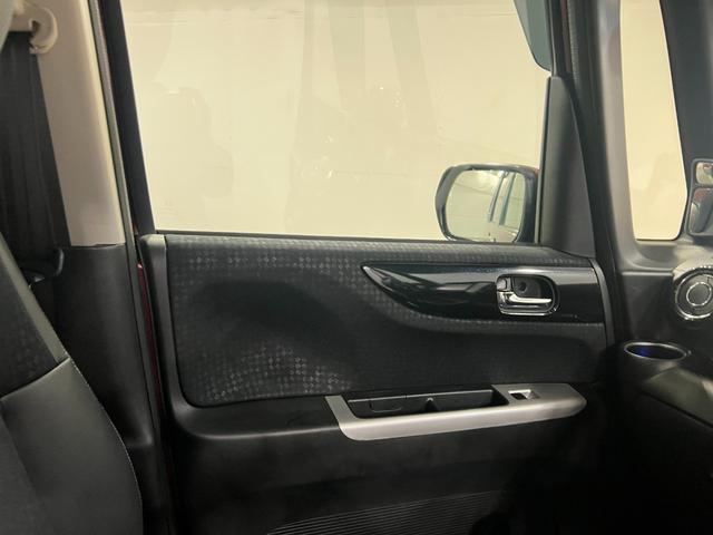 N−BOXカスタムG ターボSSパッケージ 車検整備付/走行12296キロ1年保証距離無制限 走行距離12296キロ フルセグナビ バックカメラ ブルートゥース 純正マット サイドエアバッグ オートライト シートヒーター 両側電動スライドドア 電動格納式ドアミラー(埼玉県)の中古車