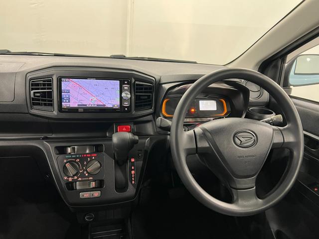 ミライースL SAIII 走行12685キロ/ワンセグナビ/ソナー1年保証距離無制限 走行距離12685キロ ワンセグナビ DVD再生 フロアマット 助手席エアバッグ クリアランスソナー オートマチックハイビーム アイドリングストップ(埼玉県)の中古車