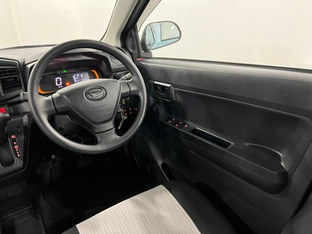 ミライースL SAIII 走行12685キロ/ワンセグナビ/ソナー1年保証距離無制限 走行距離12685キロ ワンセグナビ DVD再生 フロアマット 助手席エアバッグ クリアランスソナー オートマチックハイビーム アイドリングストップ(埼玉県)の中古車