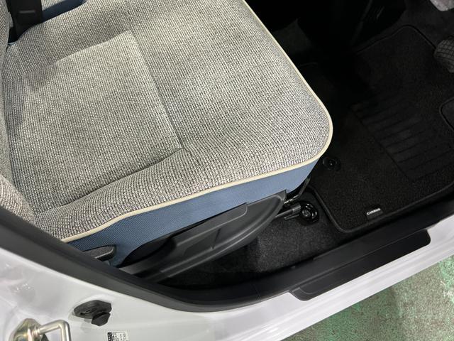 ムーヴキャンバスストライプスＧ　走行５５４５キロ／ＬＥＤヘッドランプ／マット１年保証距離無制限　走行距離５５４５キロ　純正マット　サイドエアバッグ　ＬＥＤヘッドランプ　アイドリングストップ　シートヒーター　両側電動スライドドア　オート格納式ドアミラー　電動パーキングブレーキ（埼玉県）の中古車