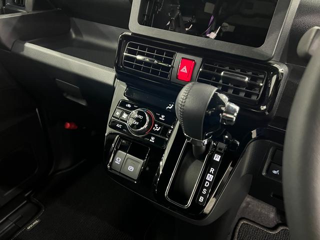 タントカスタムRS 走行10207キロ/LEDヘッドランプ/マット1年保証距離無制限 走行距離10207キロ 純正マット サイドエアバッグ LEDヘッドランプ アイドリングストップ シートヒーター 両側電動スライドドア オート格納式ドアミラー 電動パーキングブレーキ(埼玉県)の中古車