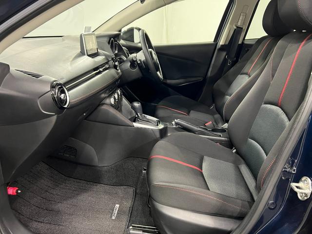 デミオXDツーリング 軽油/走行45951キロ/ナビ/バックカメラ1年保証距離無制限 走行距離45951キロ フルセグナビ バックカメラ ブルートゥース 純正マット サイドエアバッグ LEDヘッドランプ アイドリングストップ シートヒーター(埼玉県)の中古車