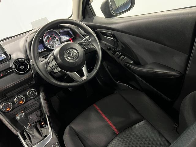 デミオXDツーリング 軽油/走行45951キロ/ナビ/バックカメラ1年保証距離無制限 走行距離45951キロ フルセグナビ バックカメラ ブルートゥース 純正マット サイドエアバッグ LEDヘッドランプ アイドリングストップ シートヒーター(埼玉県)の中古車