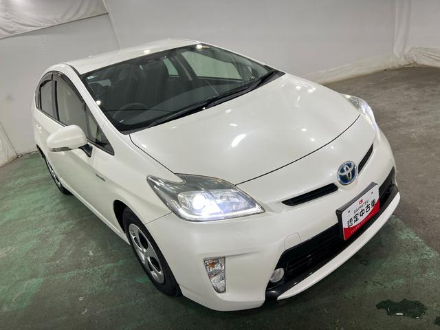 プリウスS 車検整備付/走行27630キロ/ナビ/バックカメラ1年保証距離無制限 走行距離27630キロ フルセグナビ バックカメラ ブルートゥース 純正マット サイドエアバッグ オートライト HIDヘッドランプ 電動格納式ドアミラー(埼玉県)の中古車
