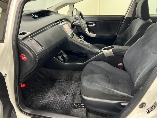 プリウスS 車検整備付/走行27630キロ/ナビ/バックカメラ1年保証距離無制限 走行距離27630キロ フルセグナビ バックカメラ ブルートゥース 純正マット サイドエアバッグ オートライト HIDヘッドランプ 電動格納式ドアミラー(埼玉県)の中古車