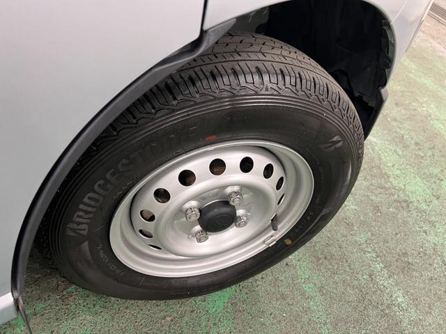 ハイゼットカーゴDX 走行29646キロ/車検整備付/ナビ/バックカメラ1年保証・走行距離無制限 ブルートゥース DVD ドラレコ ETC クリアランスソナー オートライト アイドリングストップ(埼玉県)の中古車