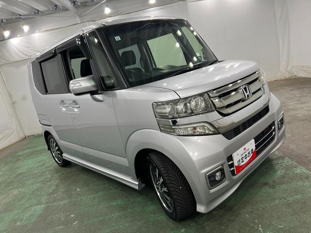 Ｎ−ＢＯＸカスタムＧ・ターボＬパッケージ　走行６３２９６キロ／ナビ／Ｂカメラ１年保証距離無制限　走行距離６３２９２キロ　フルセグナビ　バックカメラ　ブルートゥース　純正マット　サイドエアバッグ　ＬＥＤヘッドランプ　両側電動スライドドア（埼玉県）の中古車
