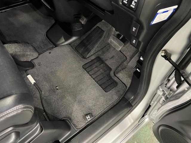 Ｎ−ＢＯＸカスタムＧ・ターボＬパッケージ　走行６３２９６キロ／ナビ／Ｂカメラ１年保証距離無制限　走行距離６３２９２キロ　フルセグナビ　バックカメラ　ブルートゥース　純正マット　サイドエアバッグ　ＬＥＤヘッドランプ　両側電動スライドドア（埼玉県）の中古車