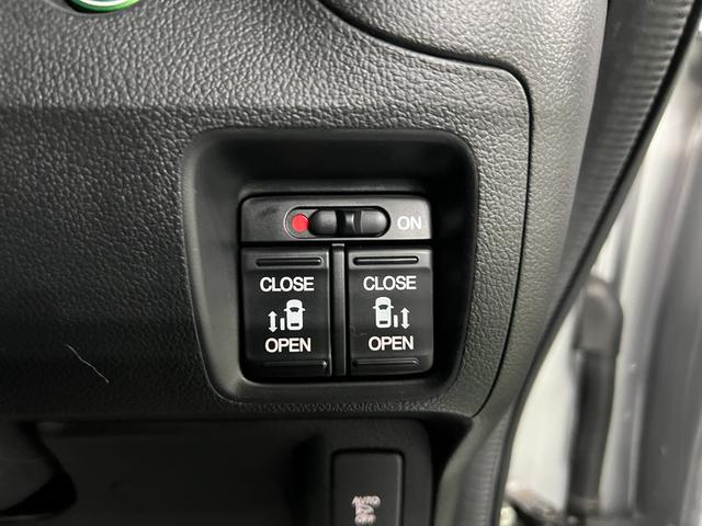 Ｎ−ＢＯＸカスタムＧ・ターボＬパッケージ　走行６３２９６キロ／ナビ／Ｂカメラ１年保証距離無制限　走行距離６３２９２キロ　フルセグナビ　バックカメラ　ブルートゥース　純正マット　サイドエアバッグ　ＬＥＤヘッドランプ　両側電動スライドドア（埼玉県）の中古車